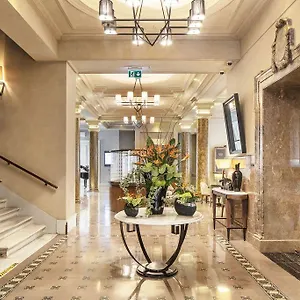 Otel The Bank