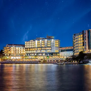 Charisma De Luxe 5* Kusadası